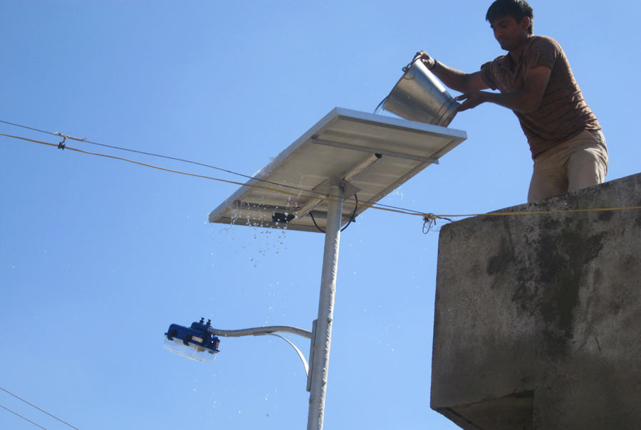 Solar Street Light Service 06